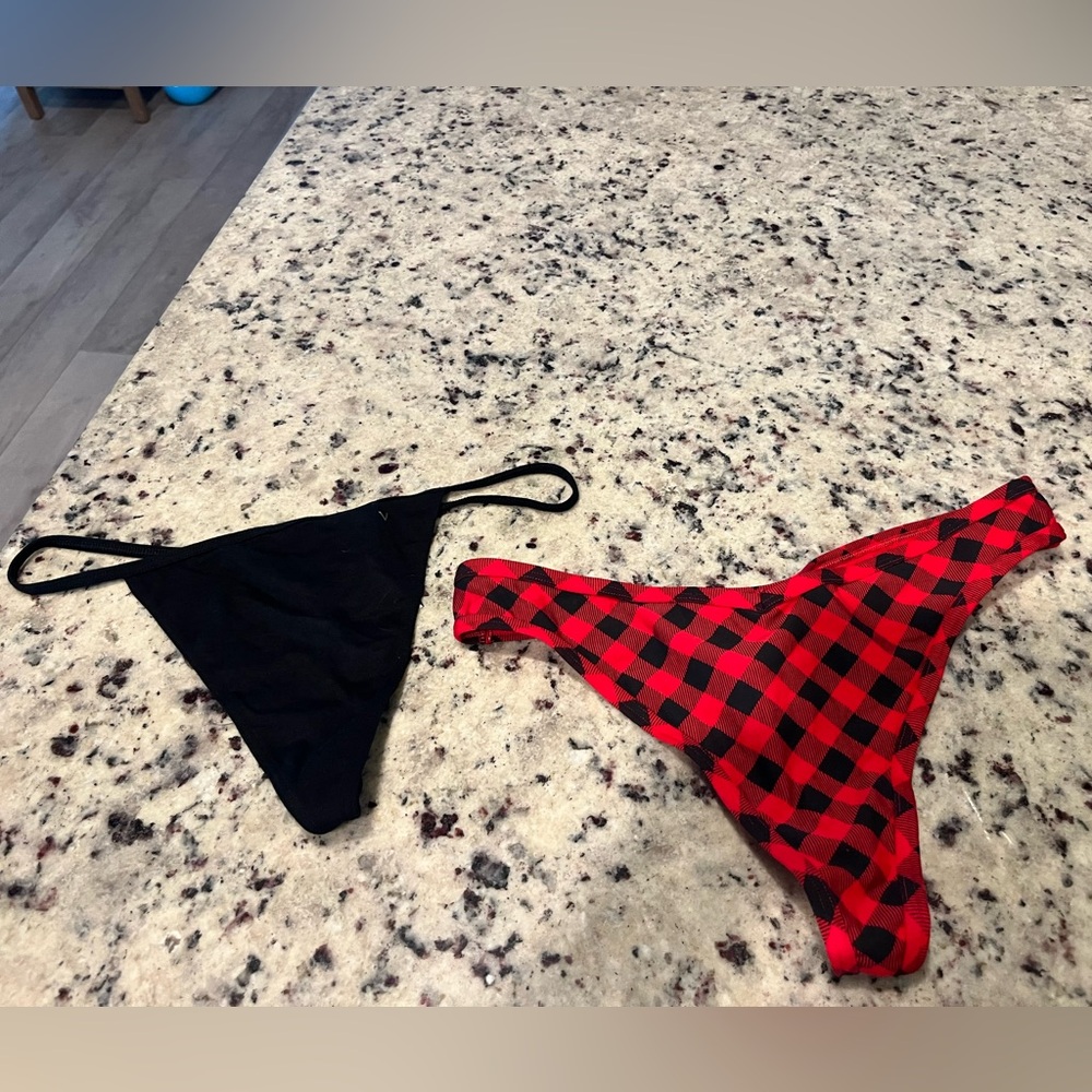 Victoria’s Secret Panty Set(2)